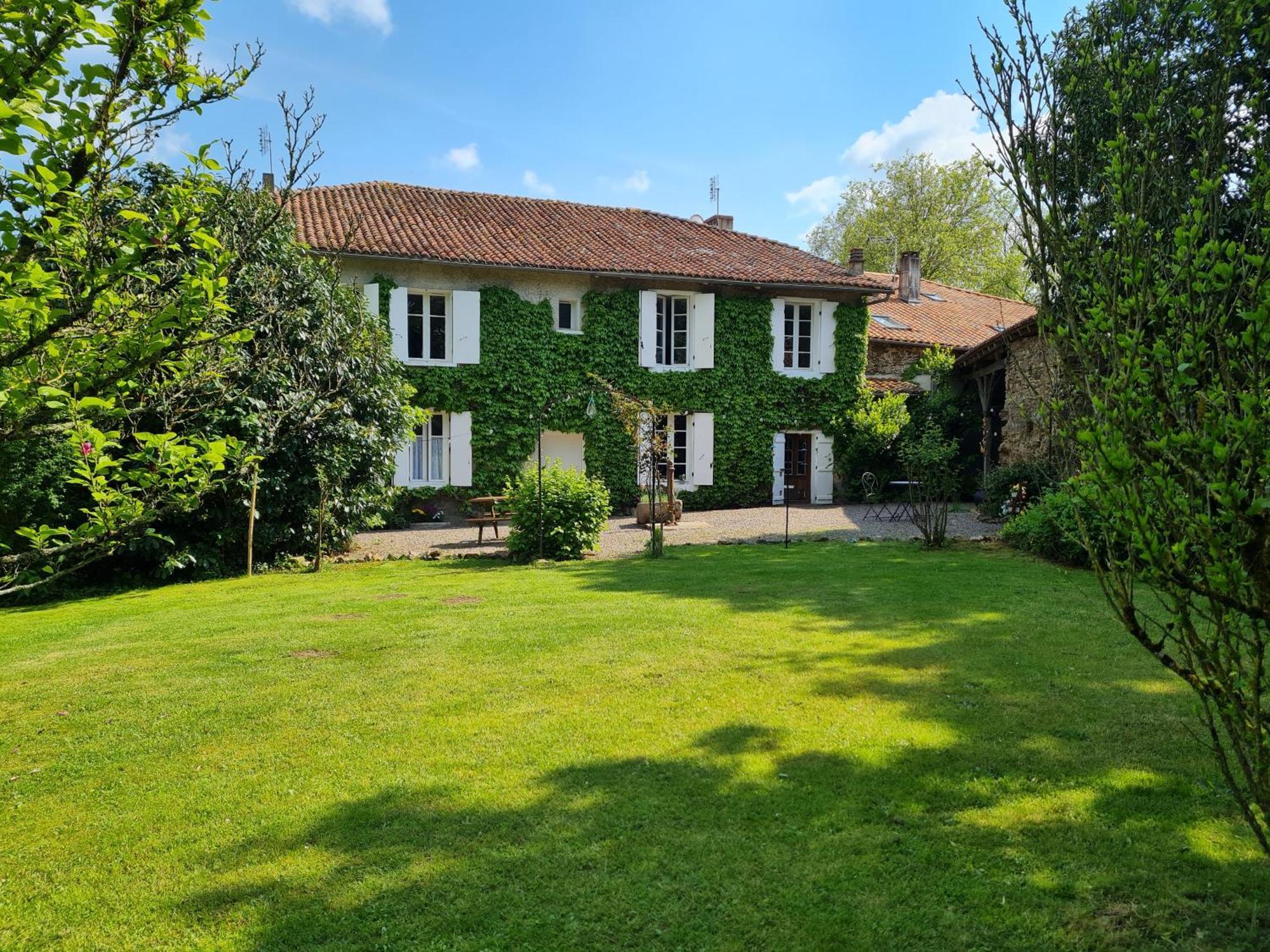 Bed and Breakfast Fleur De Lys Ansac-sur-Vienne Exterior foto